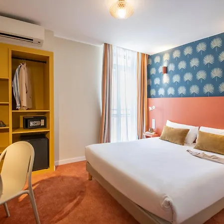 Hotel Du Midi-3